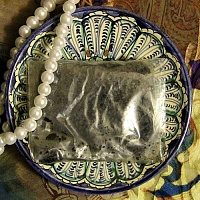 Бахур расслабляющий с гультемией персидской и соком ясеня манного Sulaf «Прикосновение»