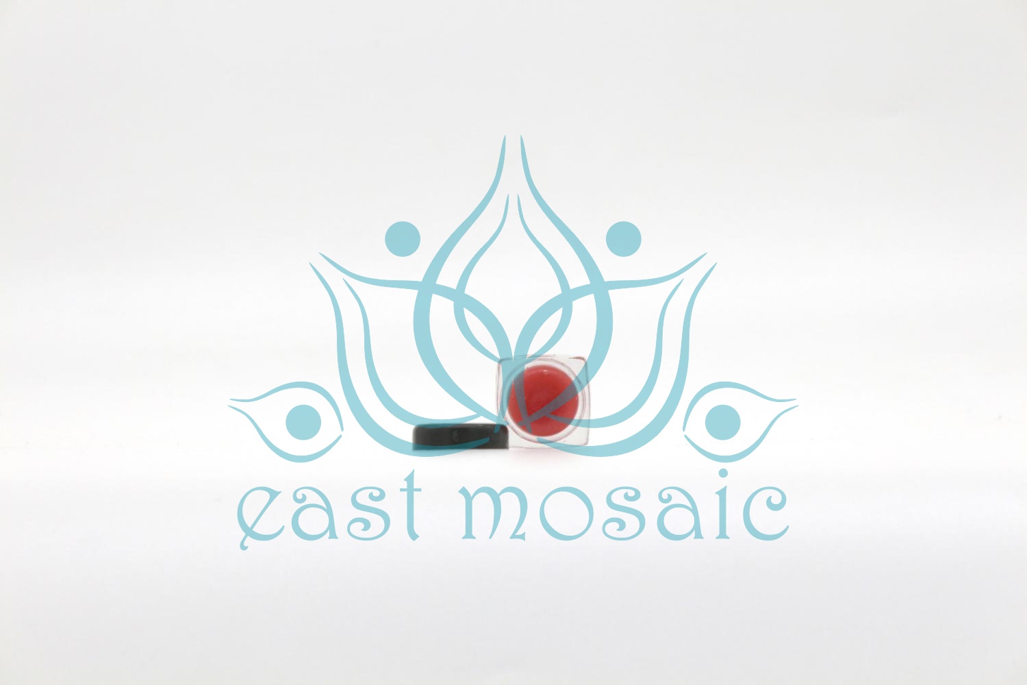 Восточный  натуральный бальзам для губ с марматитским инжиром и тимьяном красивеньким Taus «Павлин»